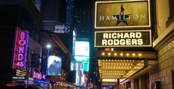 How To Score Cheap Theatre Tickets